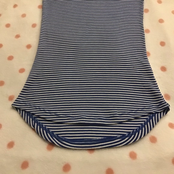 I’m In Love With Derek High Low Top ✨✨ - Picture 4 of 5